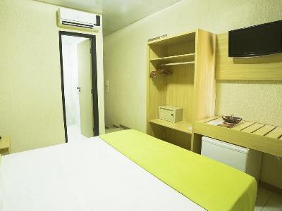 Hotel Rede Andrade Plaza
